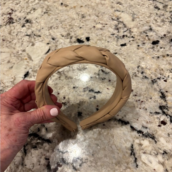 ❤️Braided Tan Headband - Picture 2 of 6